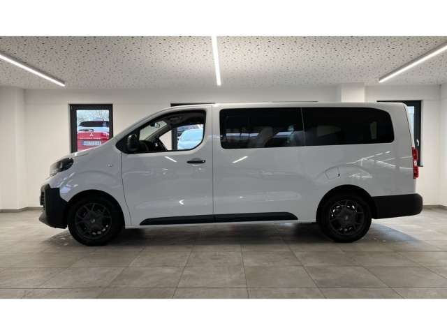 Fahrzeugbild eines Opel Vivaro