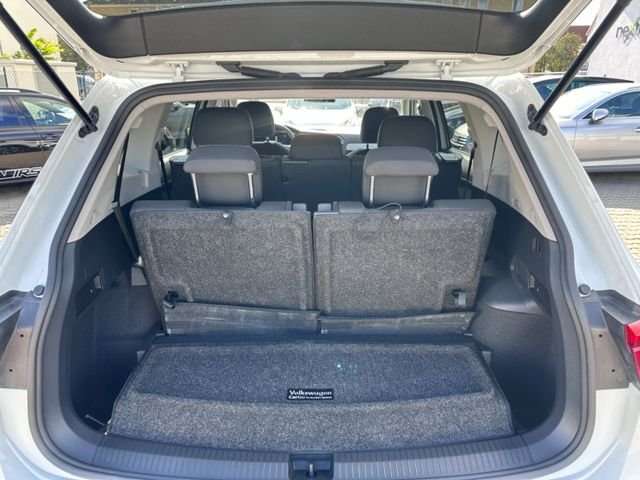 Fahrzeugbild eines Volkswagen Tiguan Allspace