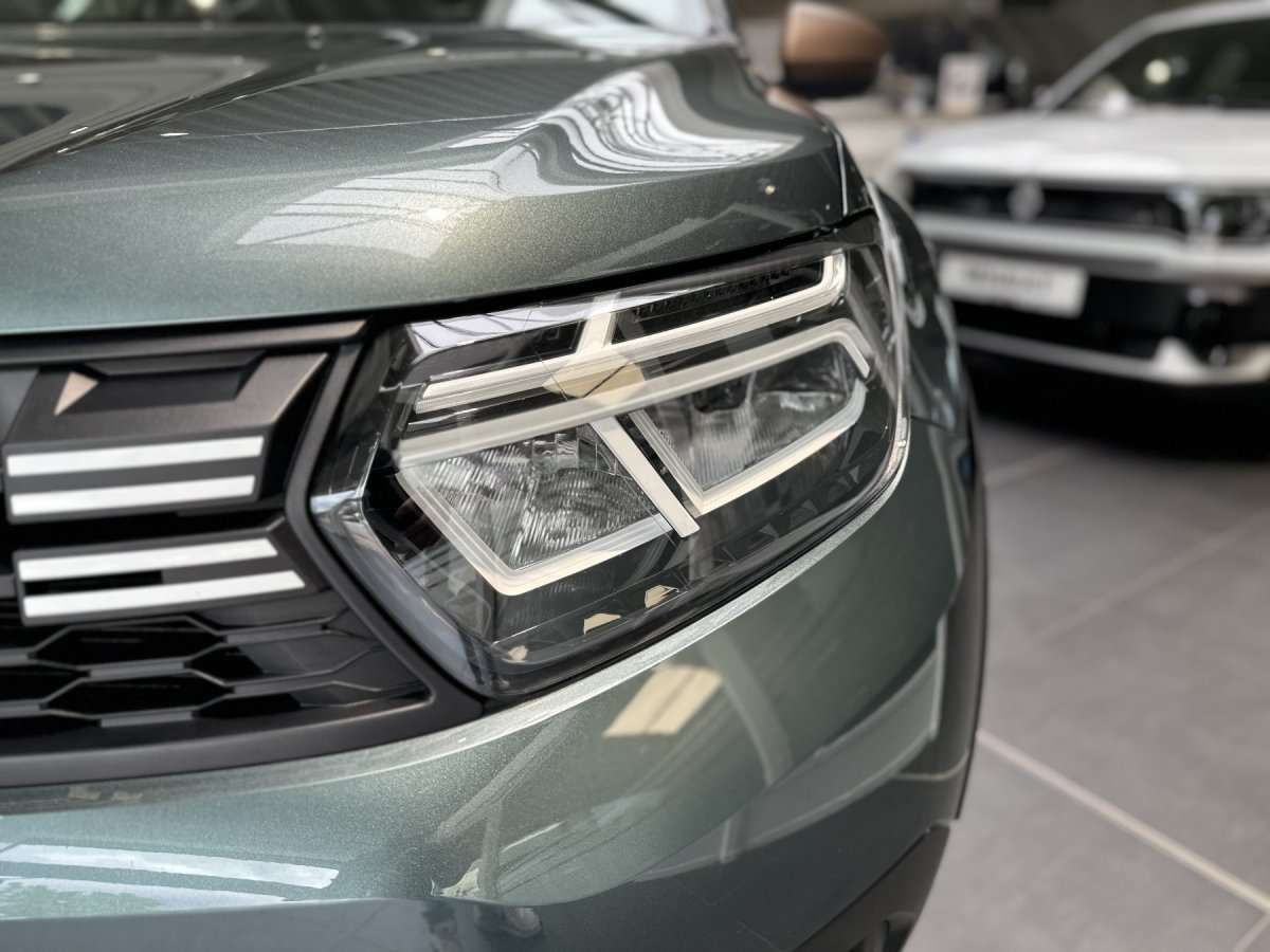 Fahrzeugbild eines Dacia Duster