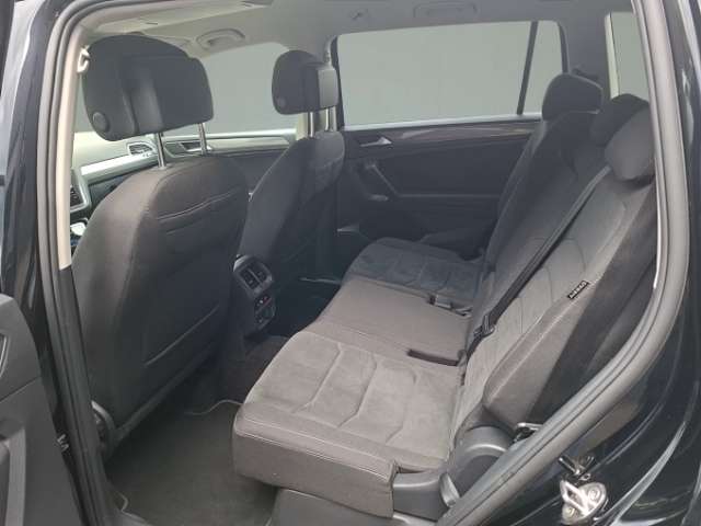 Fahrzeugbild eines Volkswagen Tiguan Allspace