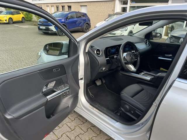 Fahrzeugbild eines Mercedes-Benz B-Klasse