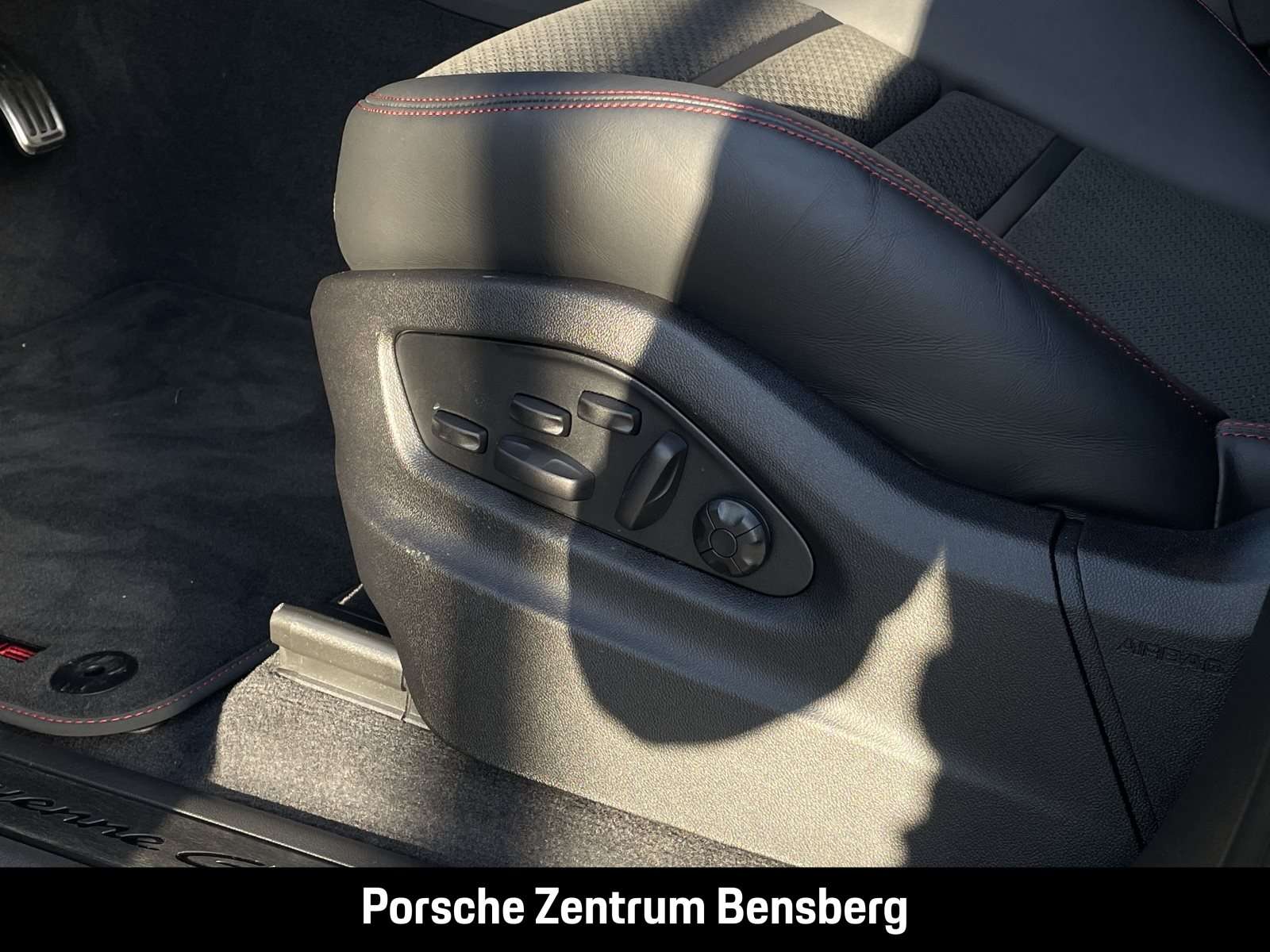 Fahrzeugbild eines Porsche Cayenne