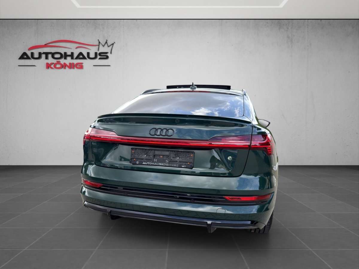 Fahrzeugbild eines Audi e-tron