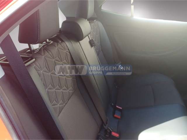 Fahrzeugbild eines Toyota Yaris Cross