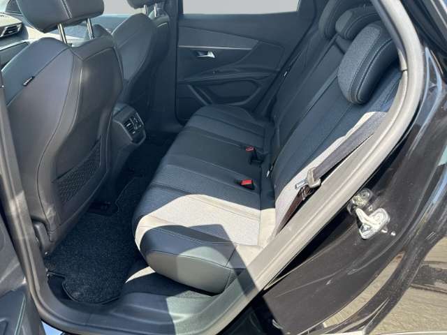 Fahrzeugbild eines Peugeot 3008