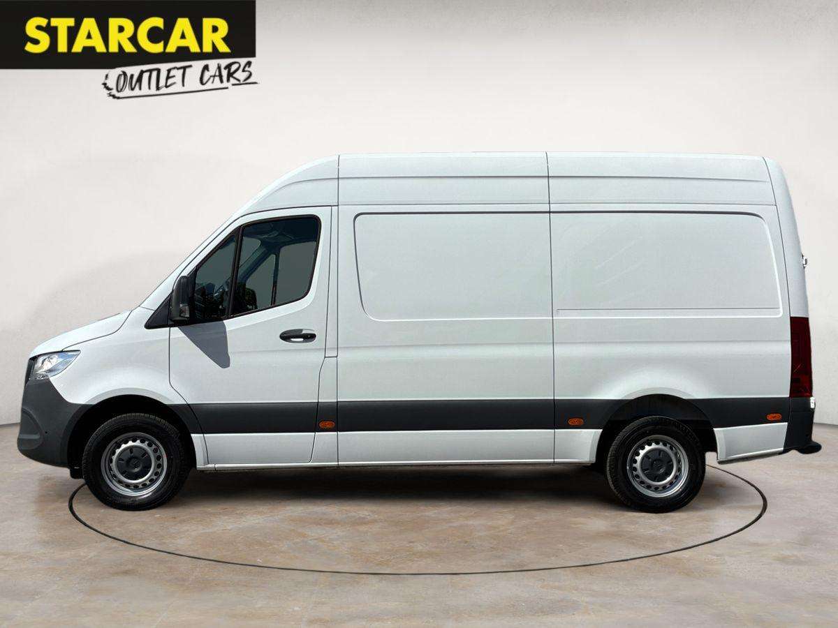 Fahrzeugbild eines Mercedes-Benz Sprinter