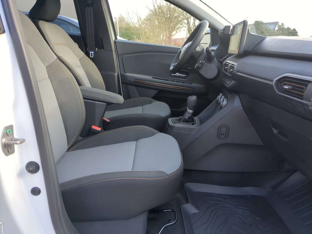 Fahrzeugbild eines Dacia Jogger