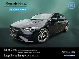 Schräge Frontansicht auf einen Mercedes-Benz CLA , freigestellt