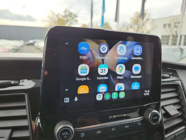 Fahrzeugbild eines Ford Transit Custom