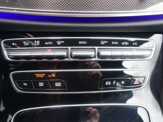 Fahrzeugbild eines Mercedes-Benz E-Klasse