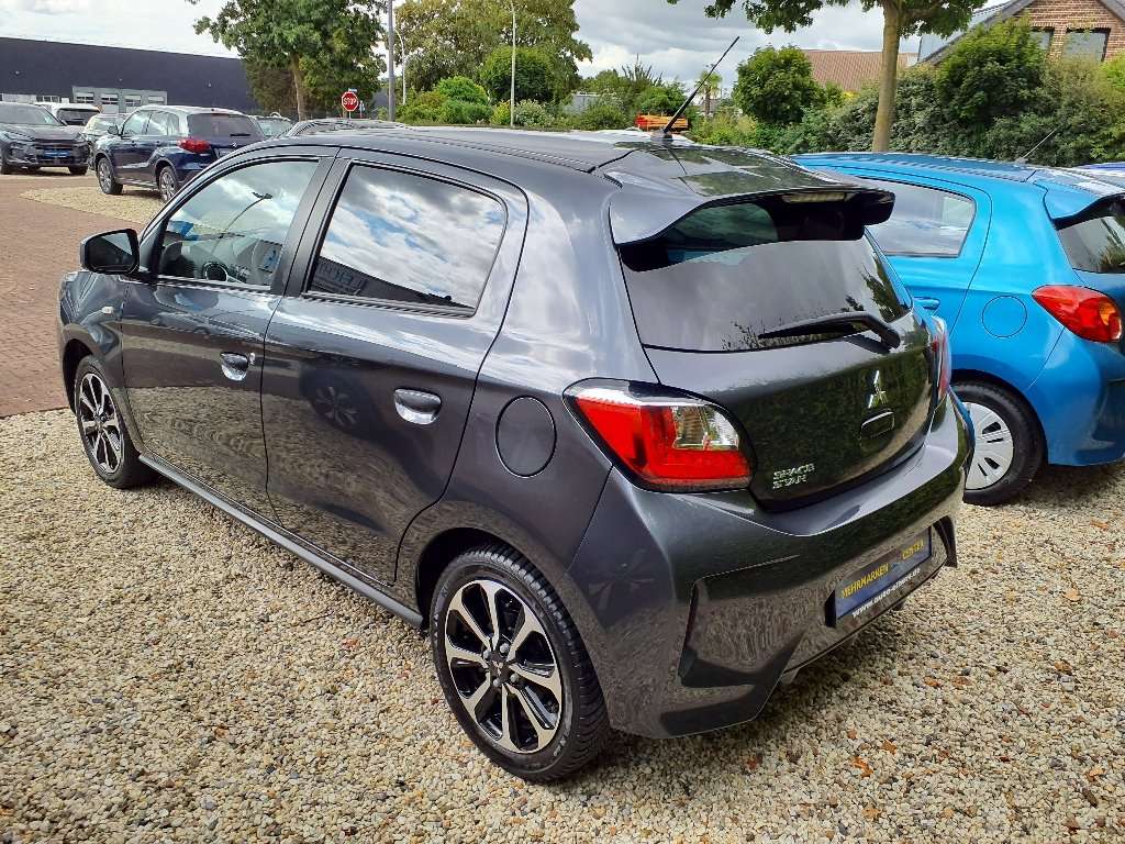Fahrzeugbild eines Mitsubishi Space Star