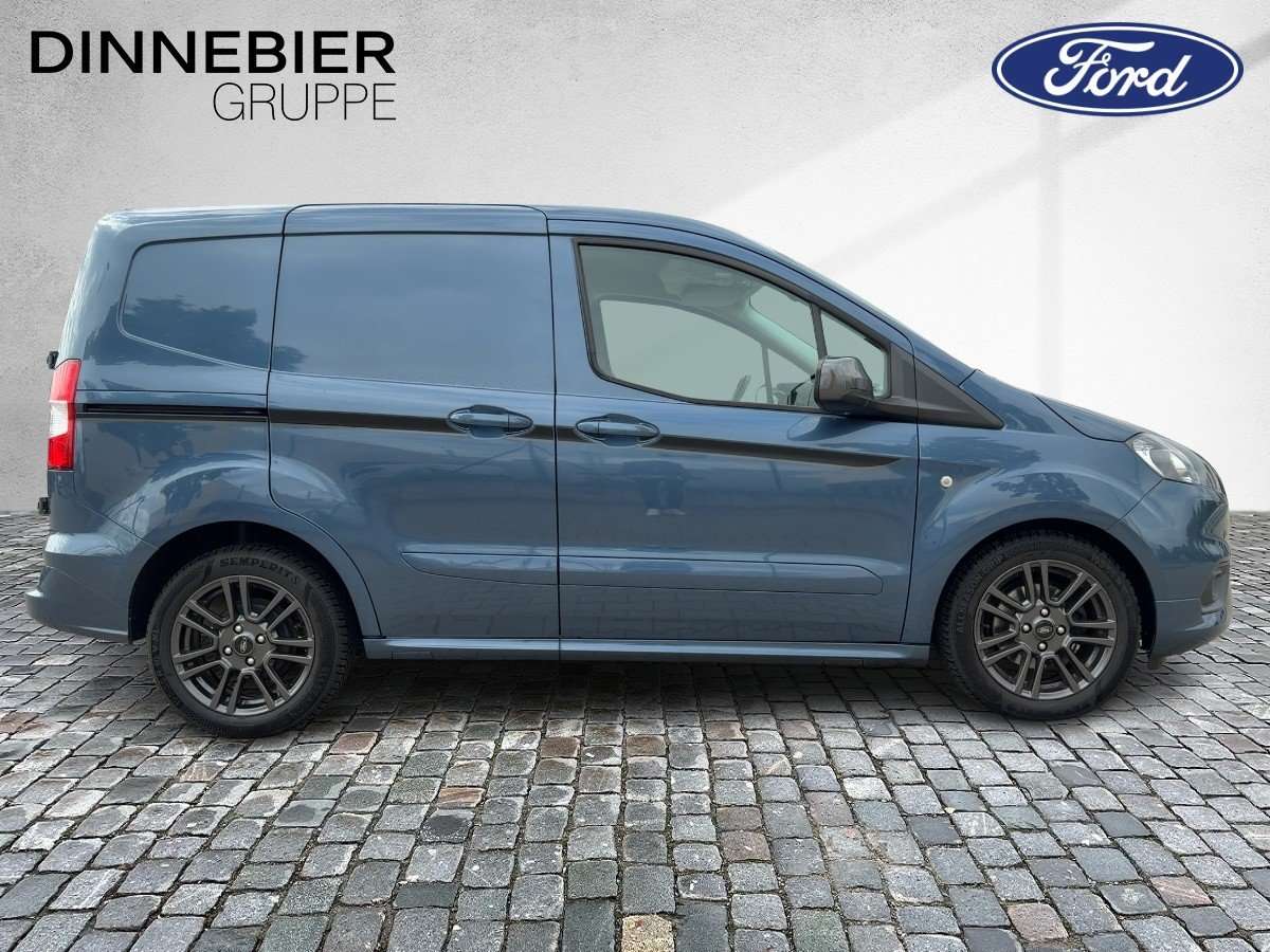 Fahrzeugbild eines Ford Transit Courier