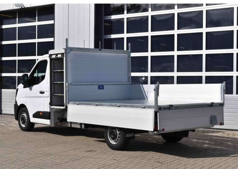 Fahrzeugbild eines Renault Master