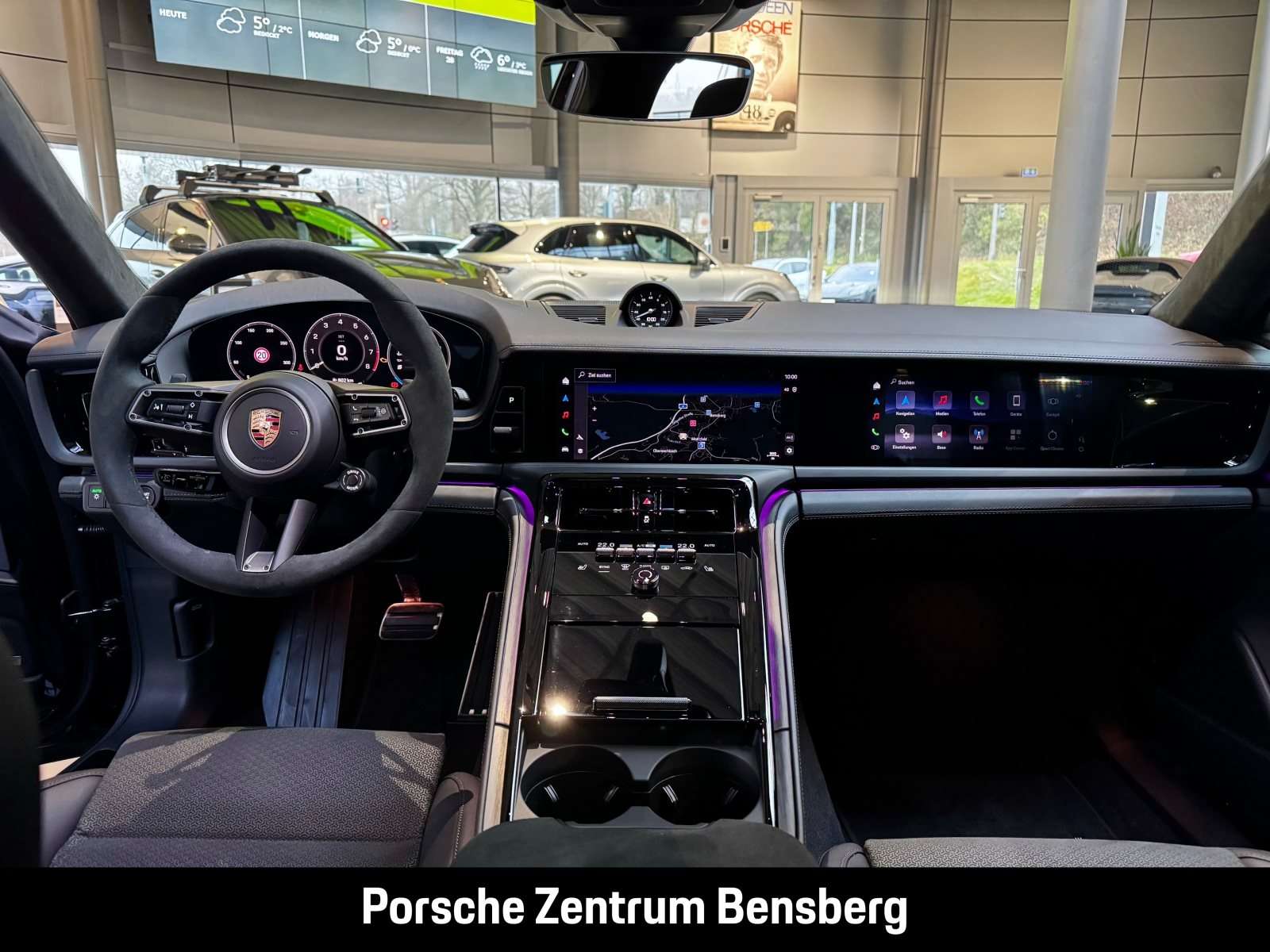 Fahrzeugbild eines Porsche Panamera