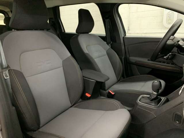 Fahrzeugbild eines Dacia Jogger