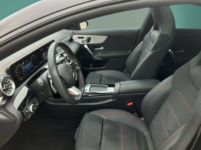 Fahrzeugbild eines Mercedes-Benz CLA