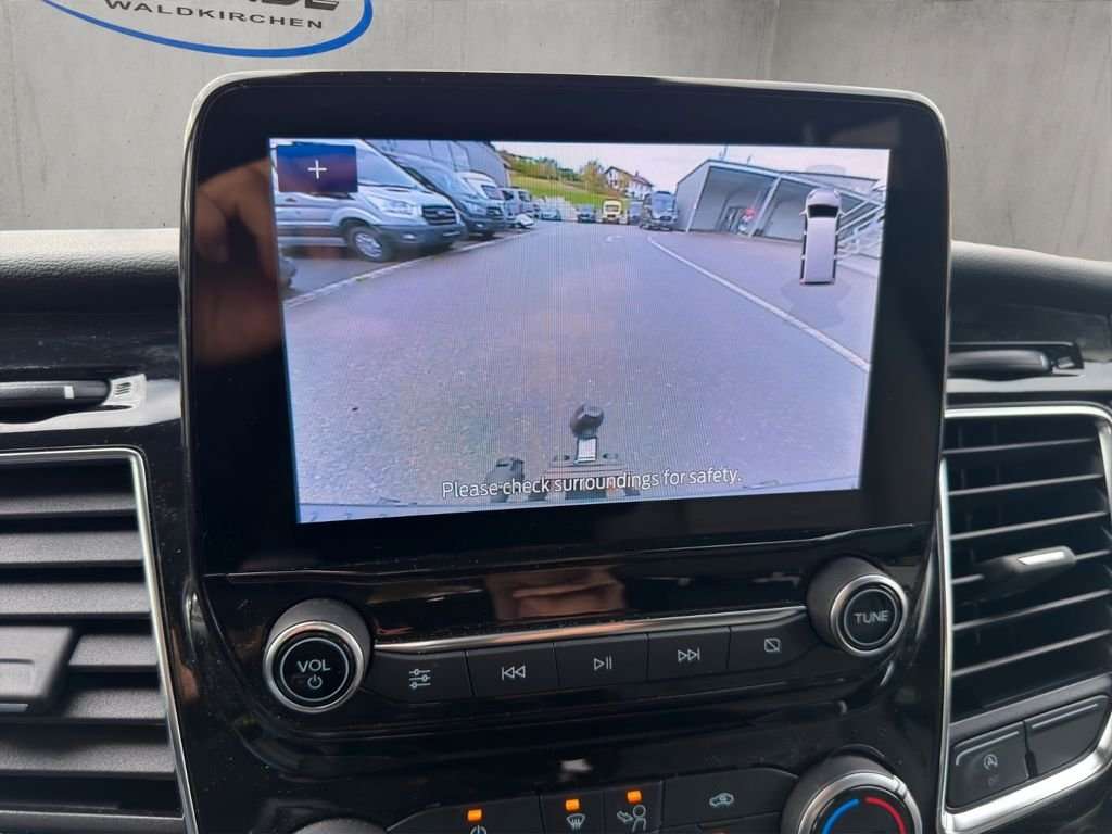 Fahrzeugbild eines Ford Tourneo Custom