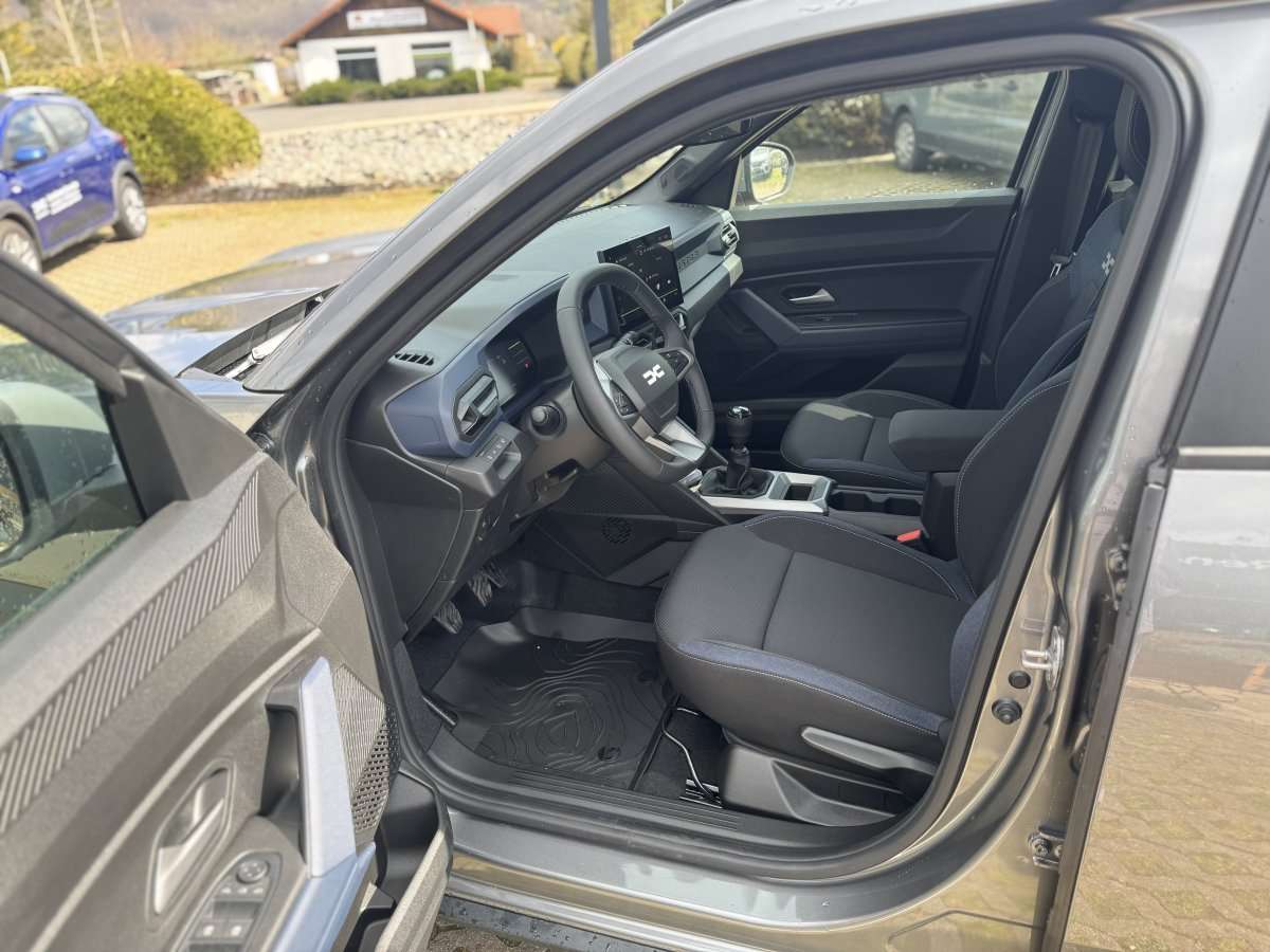 Fahrzeugbild eines Dacia Duster