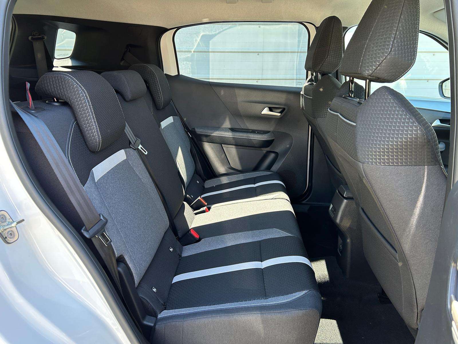 Fahrzeugbild eines Opel Frontera