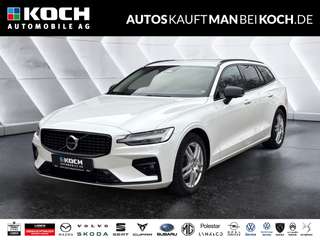 Schräge Frontansicht auf einen Volvo V60 , freigestellt