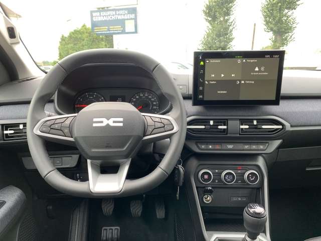 Fahrzeugbild eines Dacia Sandero
