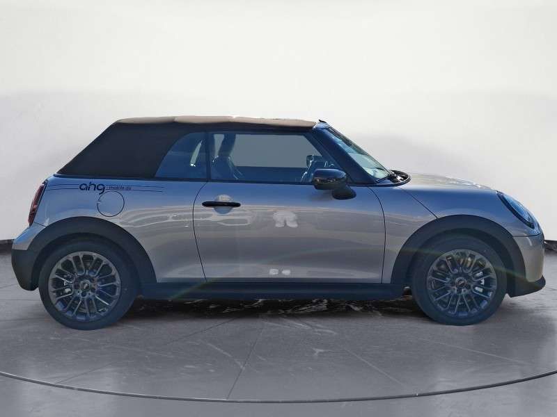 Fahrzeugbild eines MINI COOPER