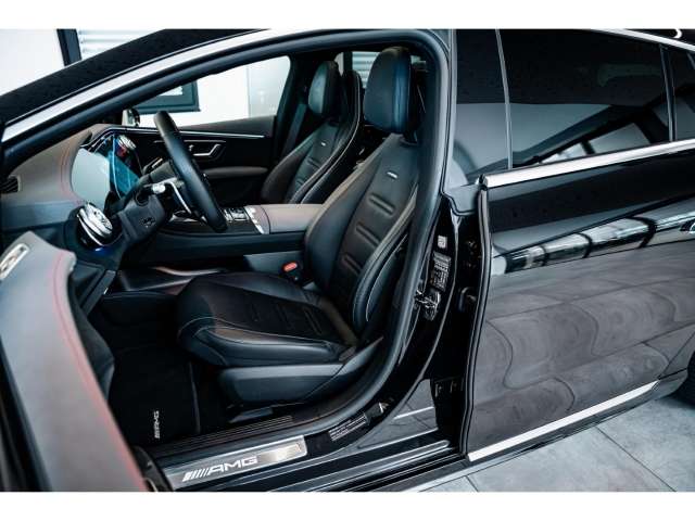 Fahrzeugbild eines Mercedes-Benz EQS