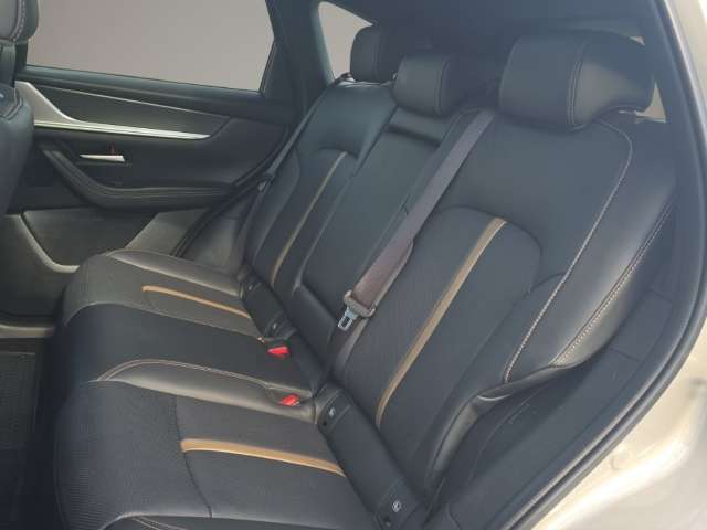 Fahrzeugbild eines Mazda CX-60