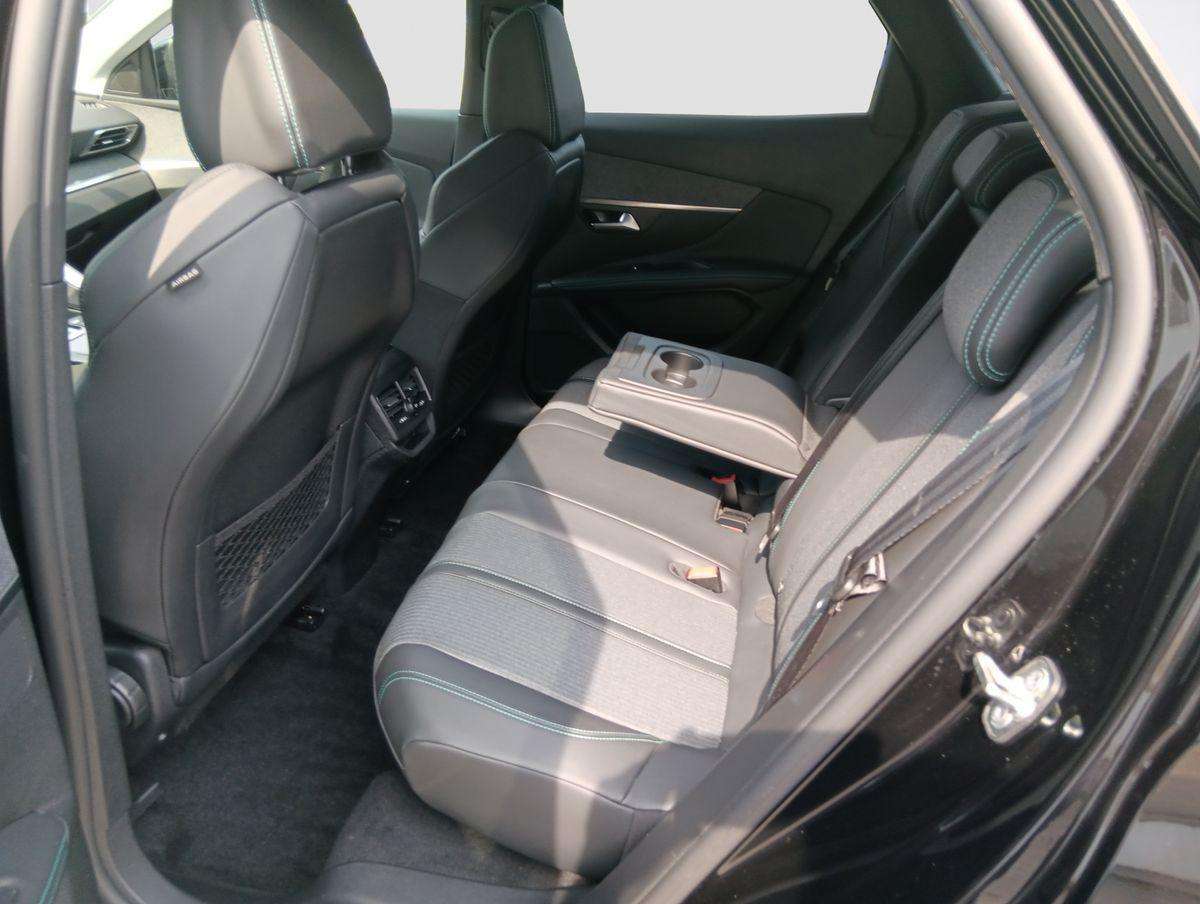 Fahrzeugbild eines Peugeot 3008