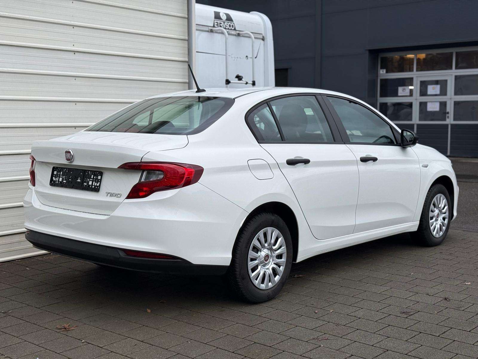 Fahrzeugbild eines Fiat Tipo