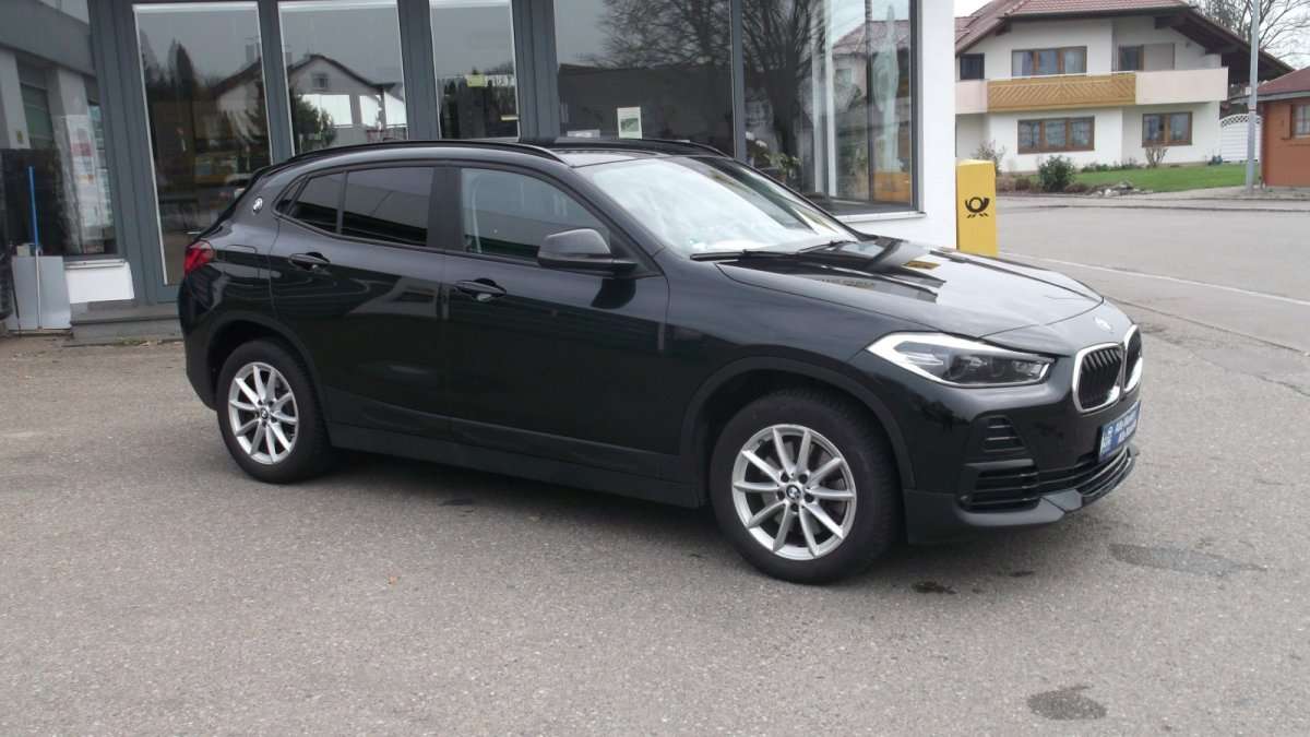 Fahrzeugbild eines BMW X2