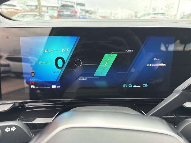 Fahrzeugbild eines Renault Rafale