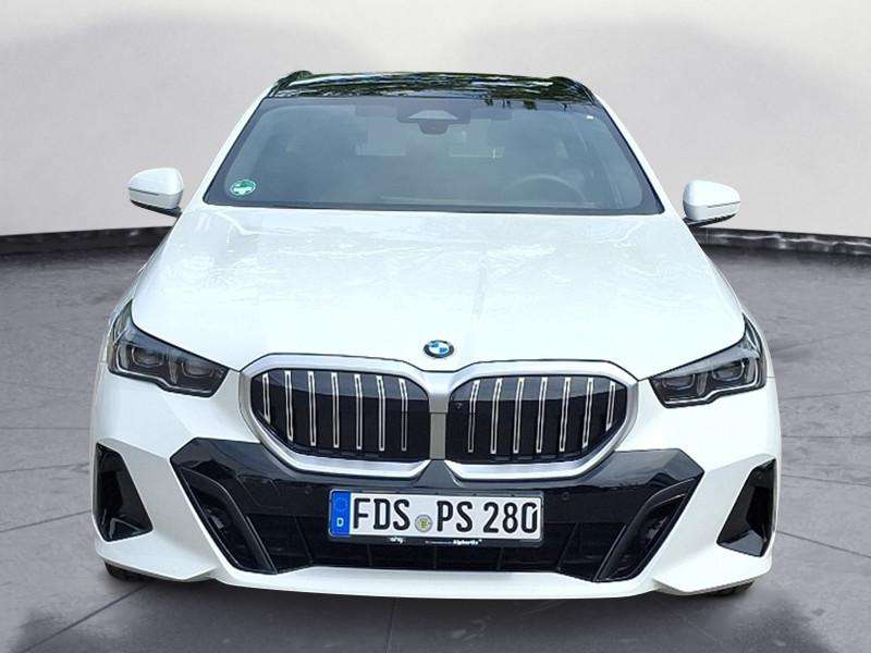 Fahrzeugbild eines BMW 5er-Reihe