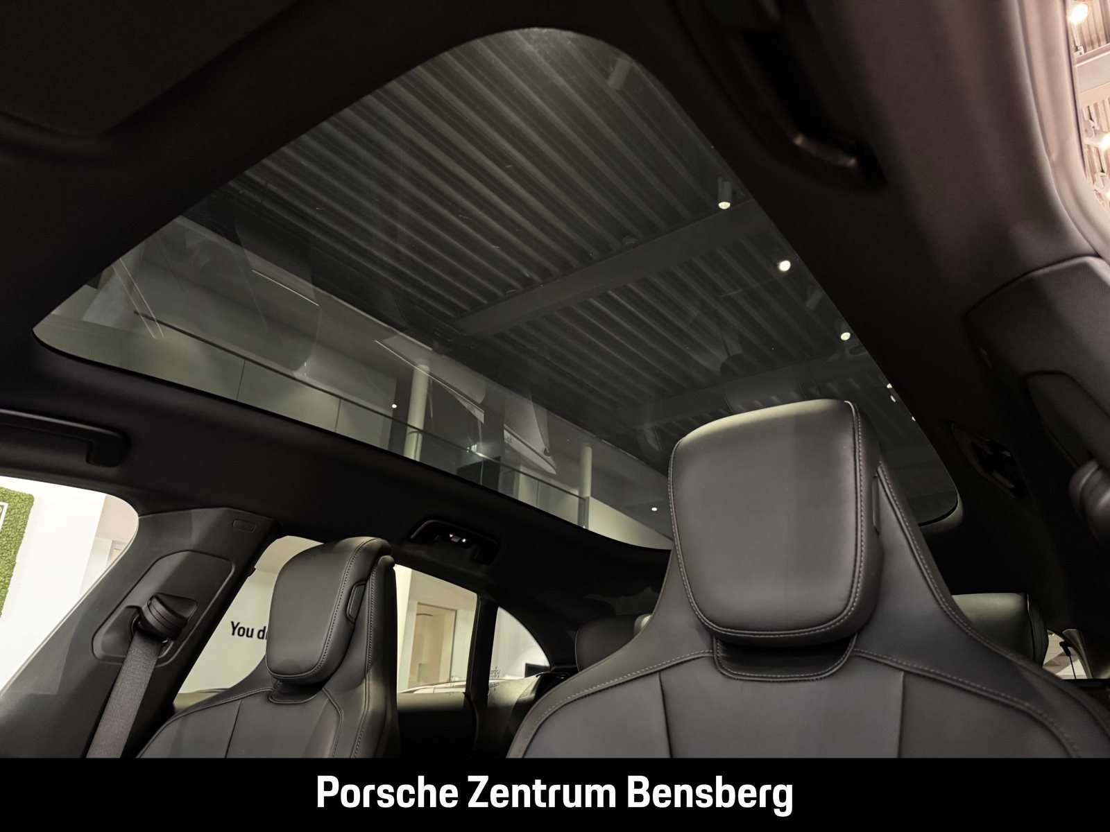 Fahrzeugbild eines Porsche Taycan