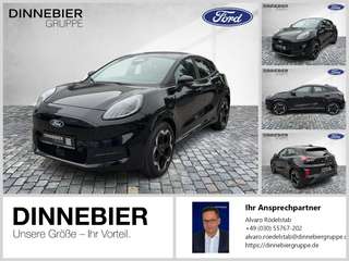 Schräge Frontansicht auf einen Ford Puma Gen-E , freigestellt