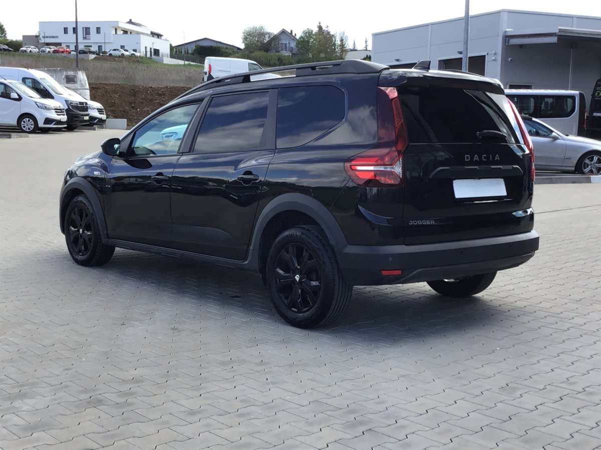 Fahrzeugbild eines Dacia Jogger