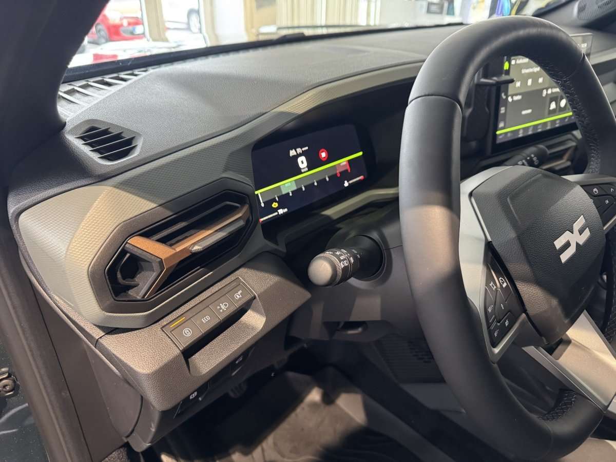 Fahrzeugbild eines Dacia Bigster