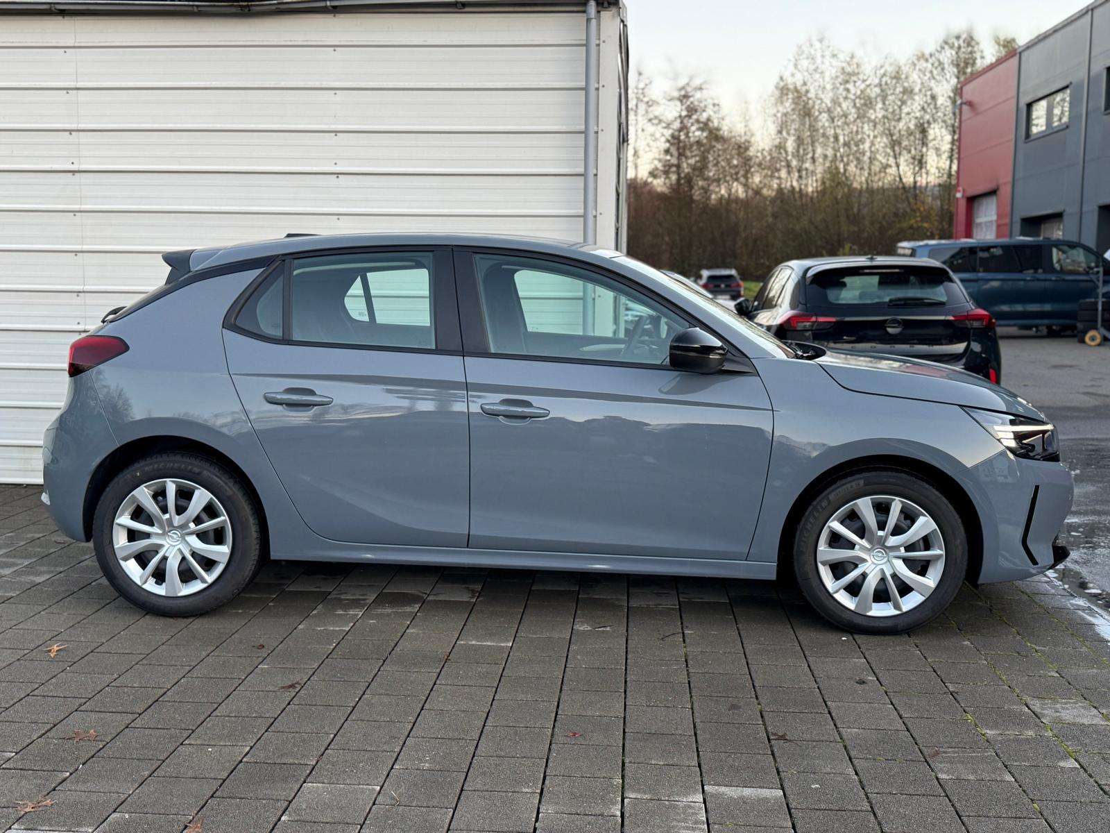 Fahrzeugbild eines Opel Corsa