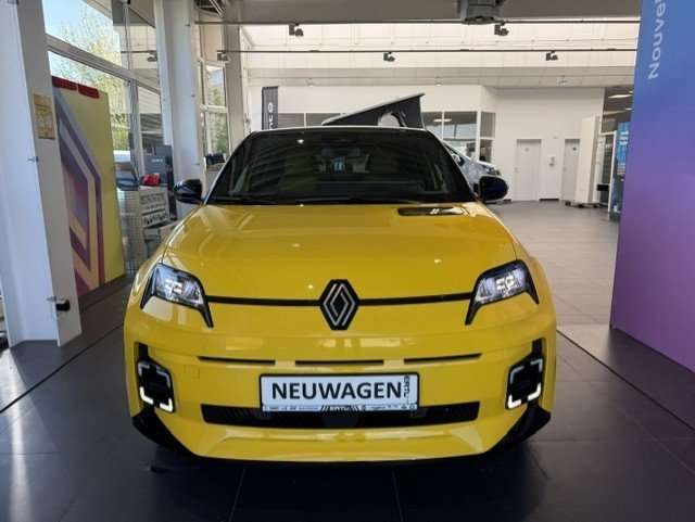Fahrzeugbild eines Renault 5 E-TECH
