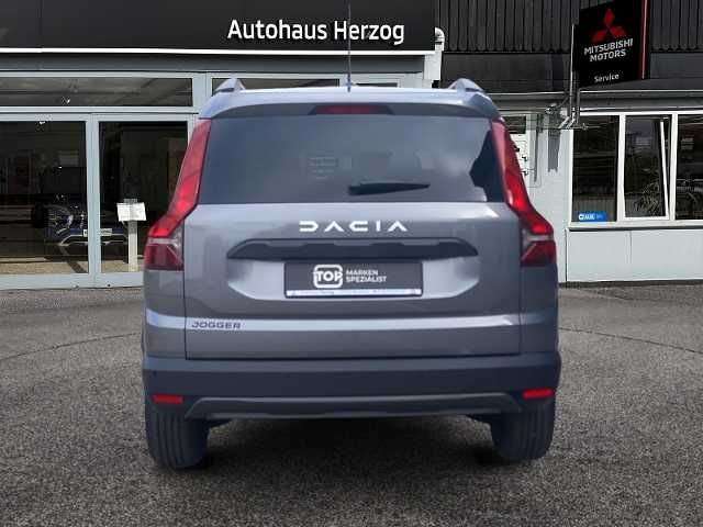 Fahrzeugbild eines Dacia Jogger