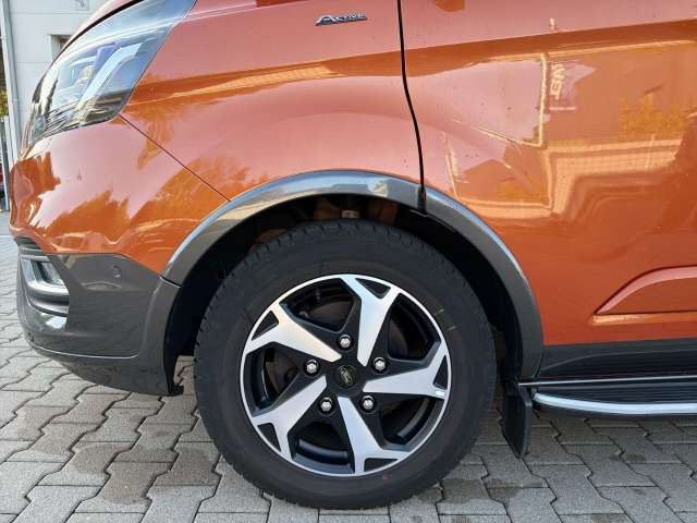 Fahrzeugbild eines Ford Tourneo Custom