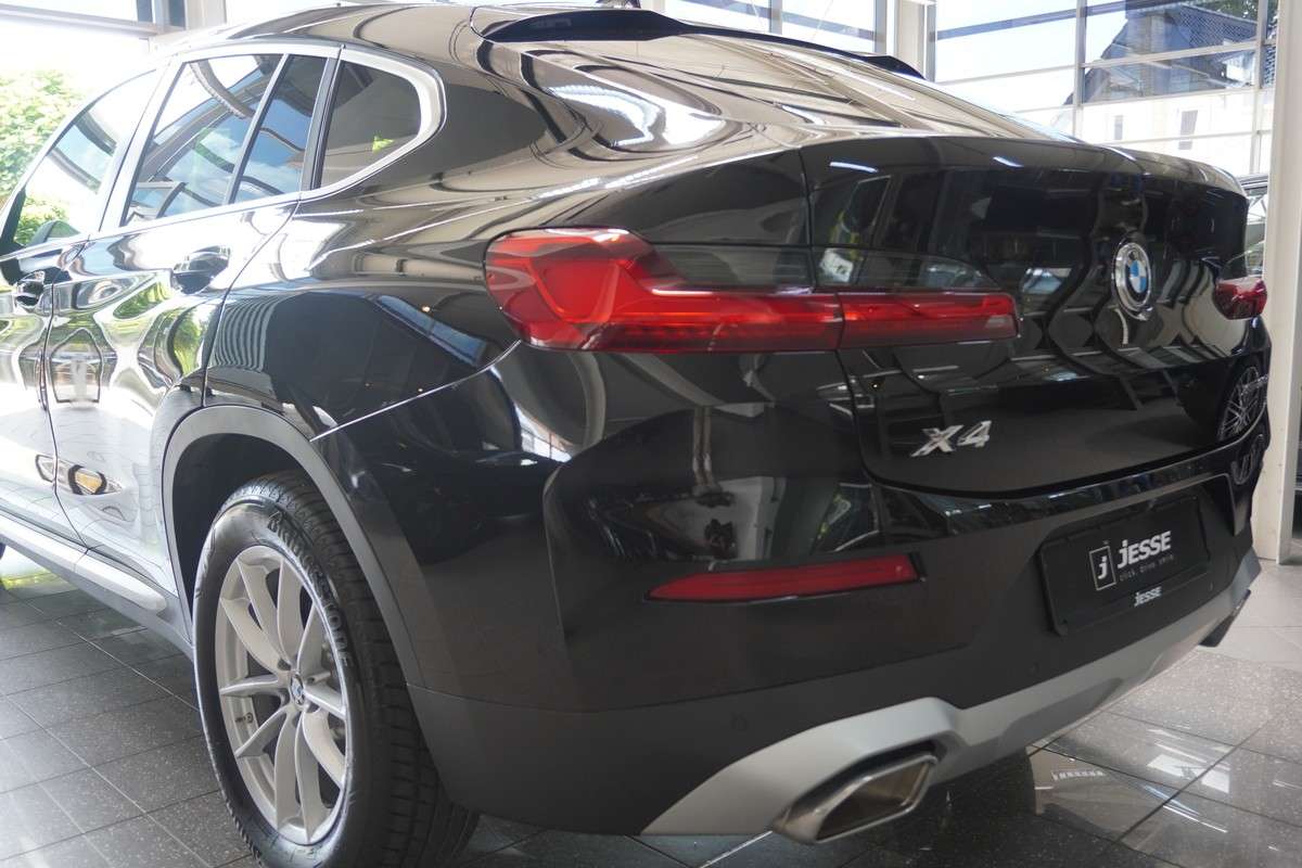 Fahrzeugbild eines BMW X4