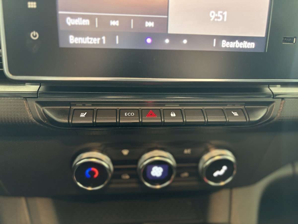 Fahrzeugbild eines Renault Kangoo E-TECH