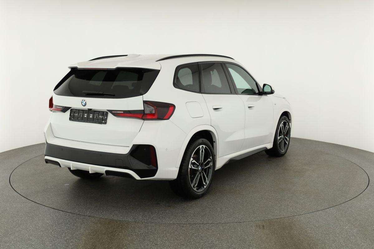 Fahrzeugbild eines BMW X1