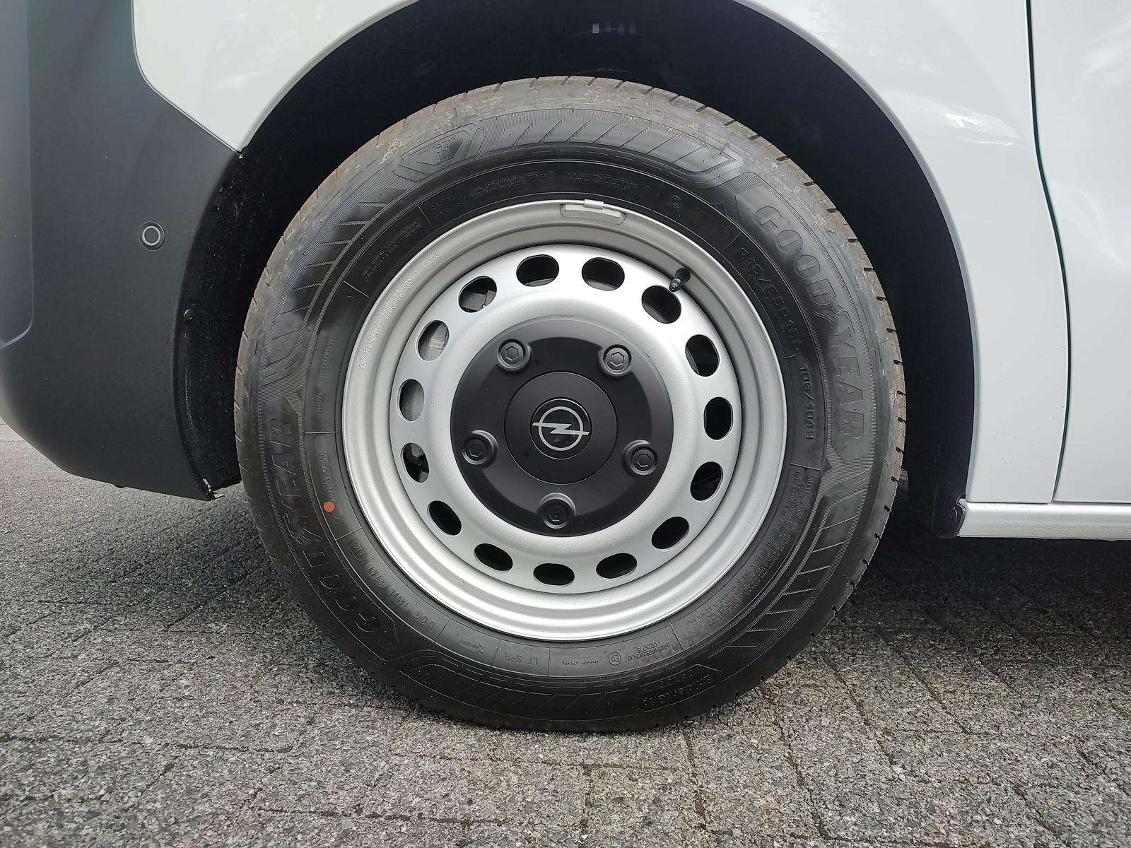 Fahrzeugbild eines Opel Vivaro