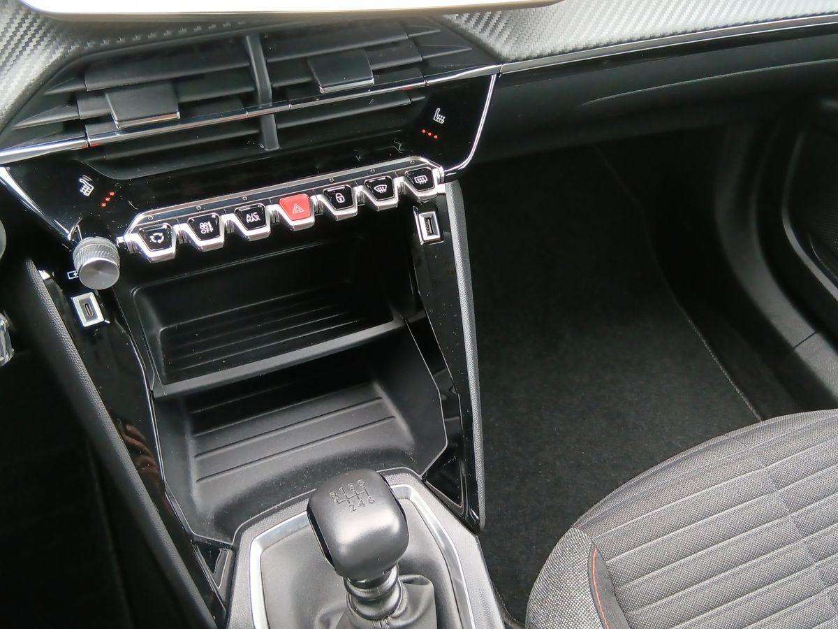 Fahrzeugbild eines Peugeot 2008
