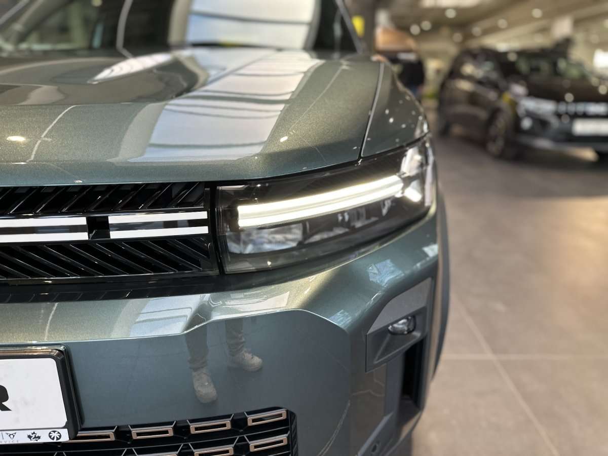 Fahrzeugbild eines Dacia Bigster