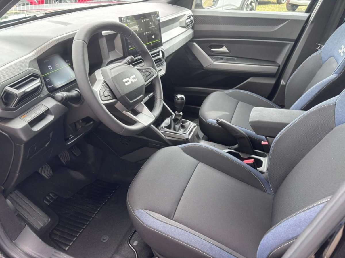 Fahrzeugbild eines Dacia Duster
