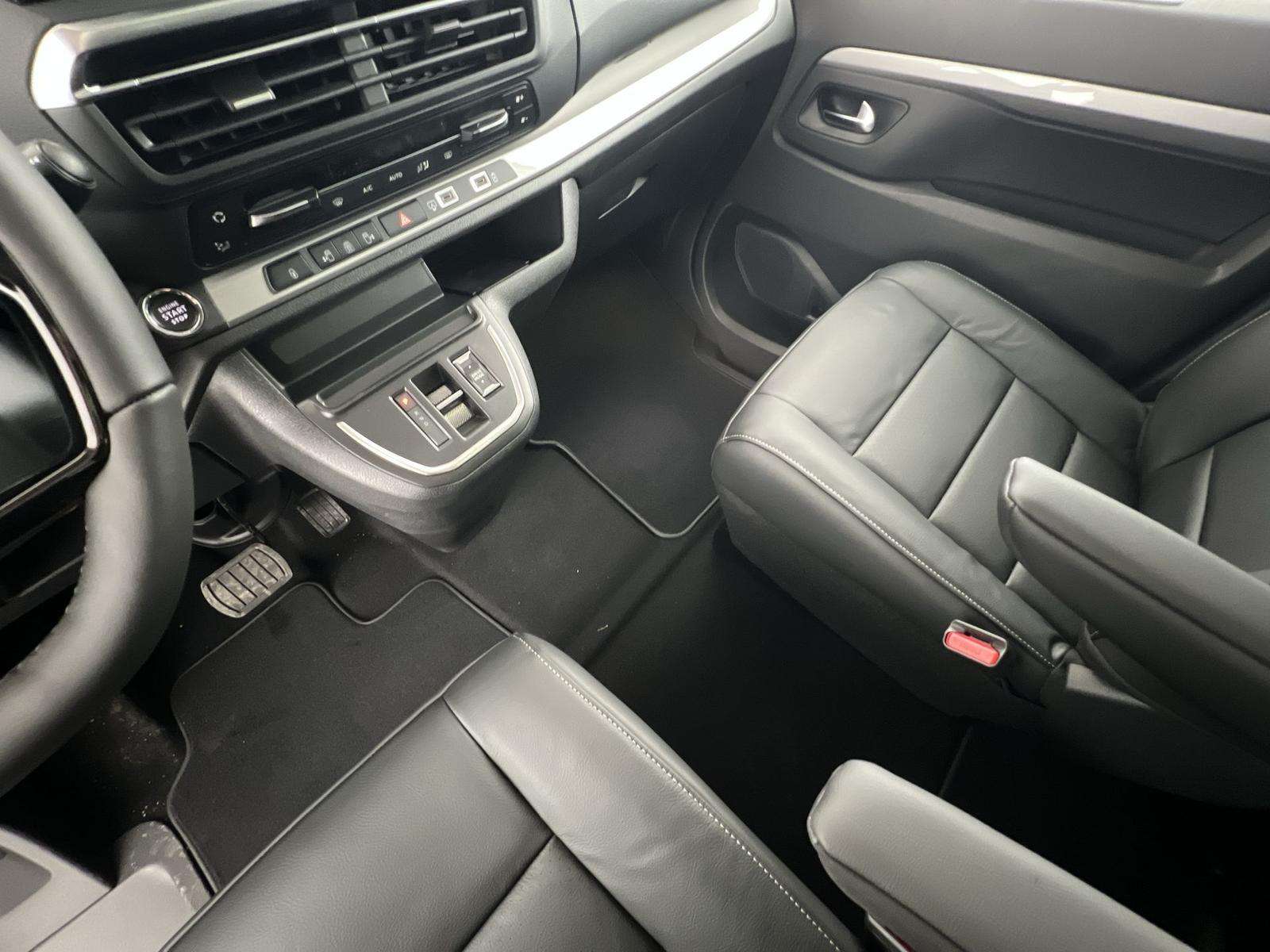 Fahrzeugbild eines Citroën SpaceTourer