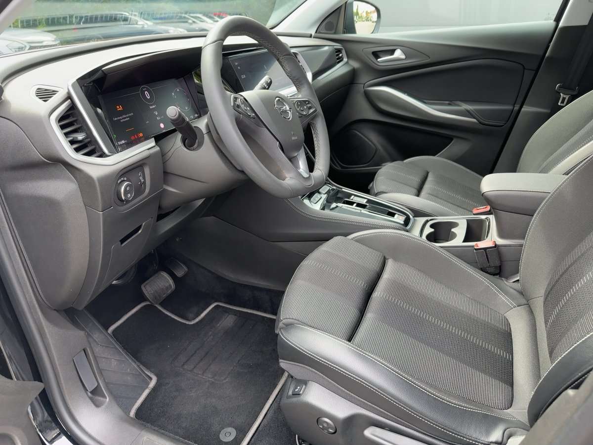 Fahrzeugbild eines Opel Grandland X